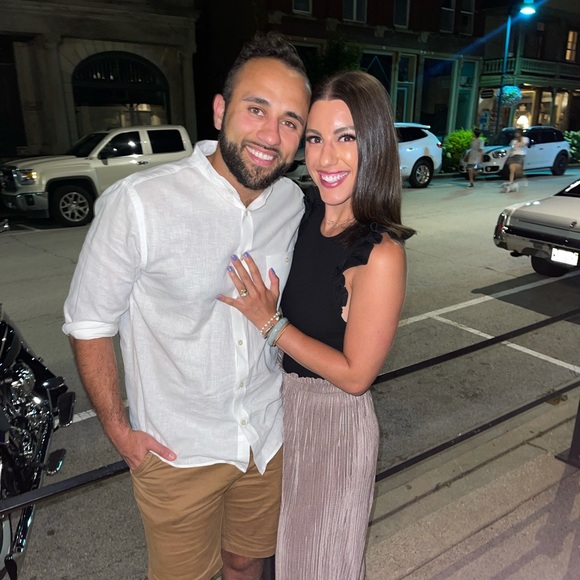 Meet your Posher, Alissa - Picture 2 of 5